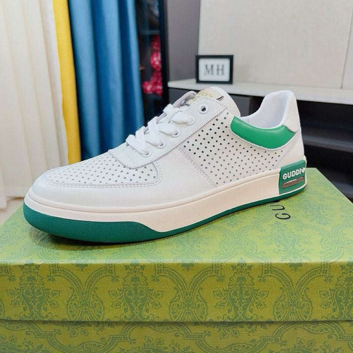 G*u*i casual shoes